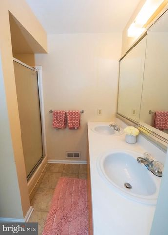 7503 JUNIPER LN, Palmyra, NJ 08065