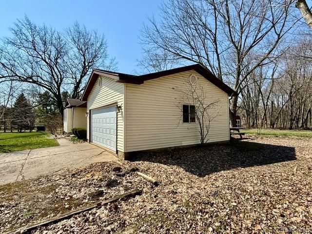2329 Morrish Road, Flushing, MI 48433