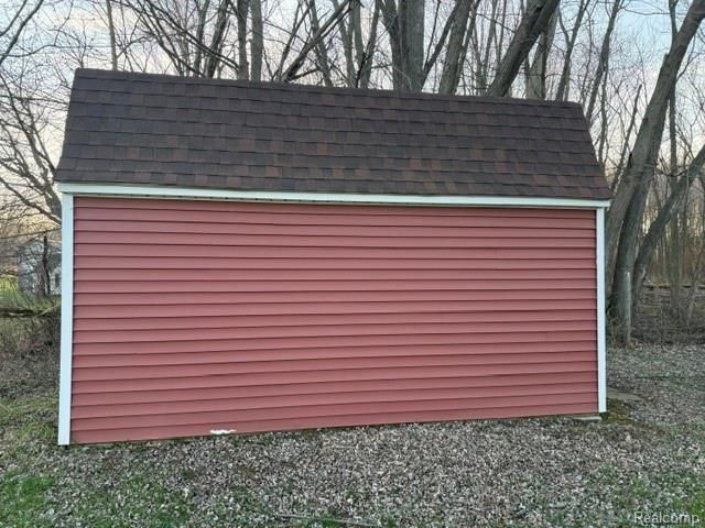 2329 Morrish Road, Flushing, MI 48433