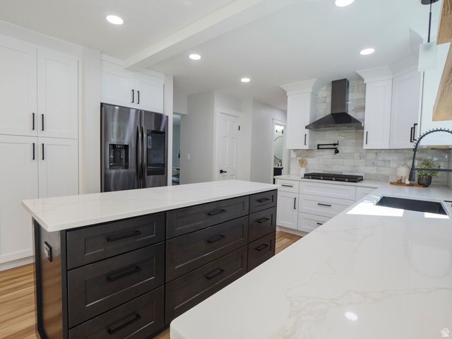 10828 S LOSTWOOD DR, Sandy, UT 84092