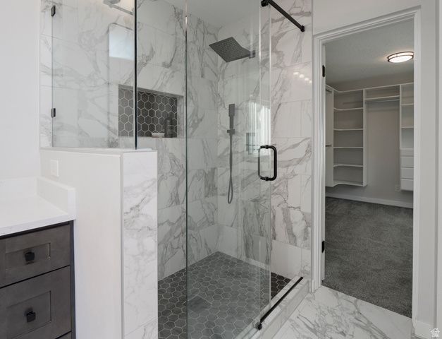 10828 S LOSTWOOD DR, Sandy, UT 84092