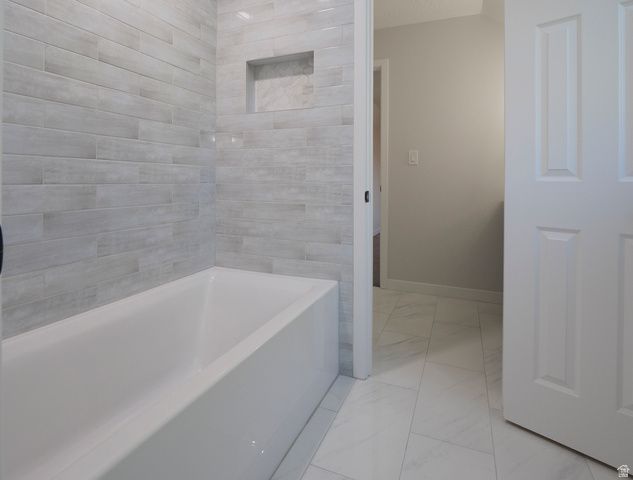 10828 S LOSTWOOD DR, Sandy, UT 84092