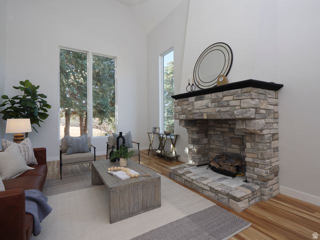 10828 S LOSTWOOD DR, Sandy, UT 84092