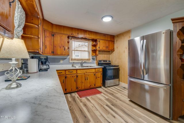 3304 Lightwood Street, Kingsport, TN 37660