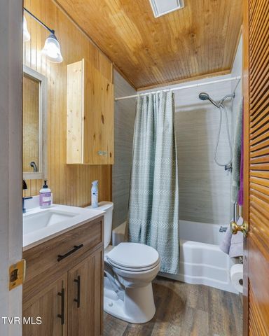 3304 Lightwood Street, Kingsport, TN 37660