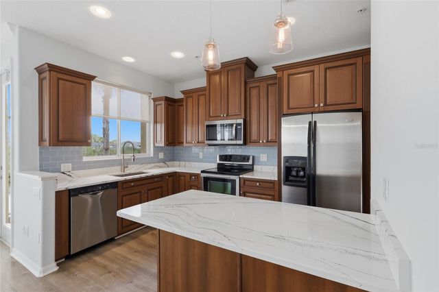 8703 SUNRISE JIB WAY, Tampa, FL 33615