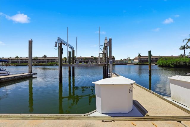 8703 SUNRISE JIB WAY, Tampa, FL 33615