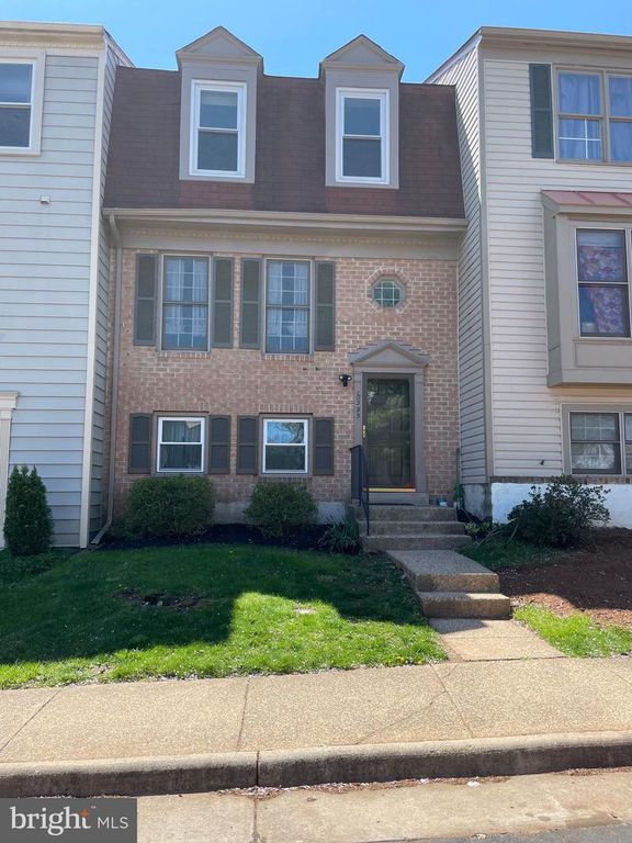 10395 RAPIDAN LN, Manassas, VA 20109