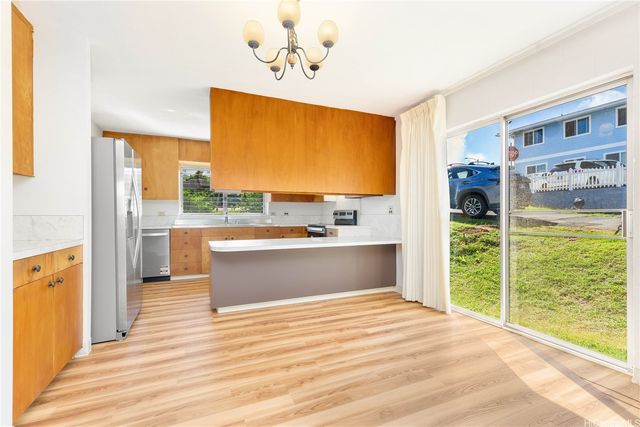 99-445 Aiea Heights Drive, Aiea, HI 96701