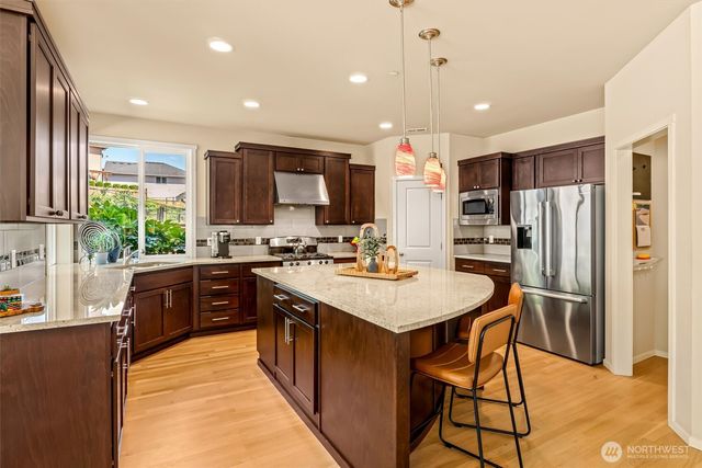 22204 34th Avenue SE, Bothell, WA 98021