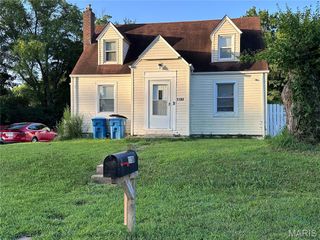 1100 Northdale Avenue, St Louis, MO 63138