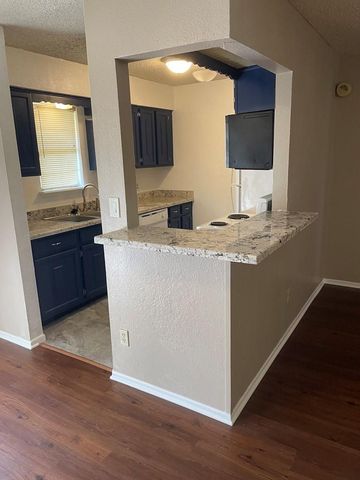 1600 Martinsville Street, Nacogdoches, TX 75961