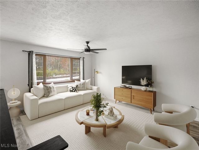 4553 March Avenue, Liberty, OH 44505