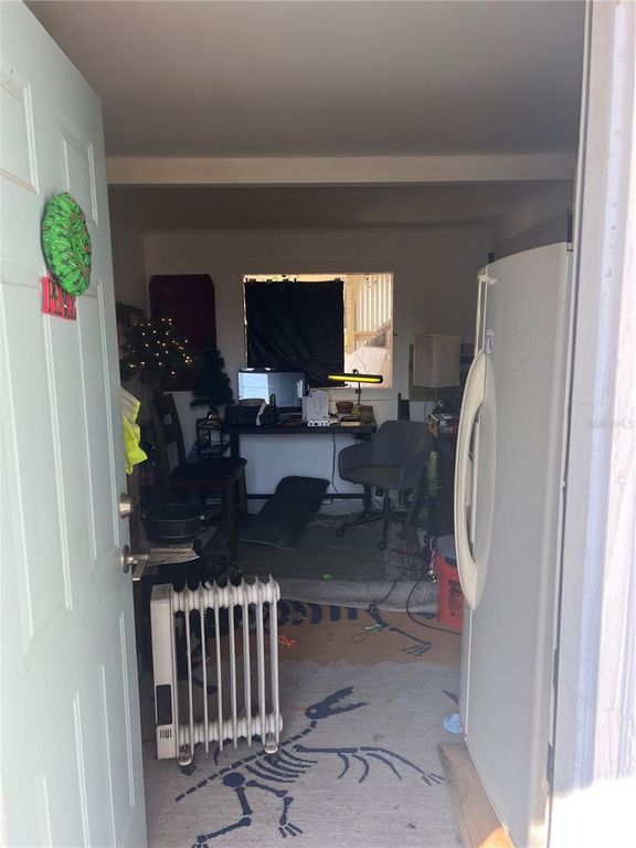 Image 15 of property listing at 118 CREEKSIDE ROAD, Satsuma, FL 32189