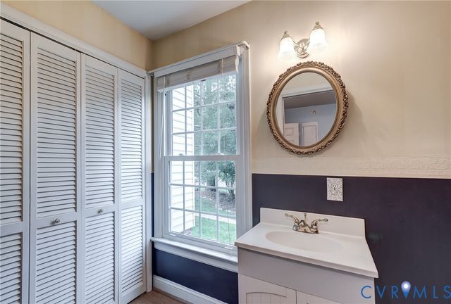 10104 Waltham Dr, Henrico, VA 23238