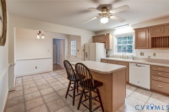 10104 Waltham Dr, Henrico, VA 23238