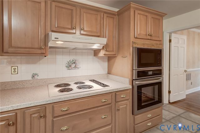 10104 Waltham Dr, Henrico, VA 23238