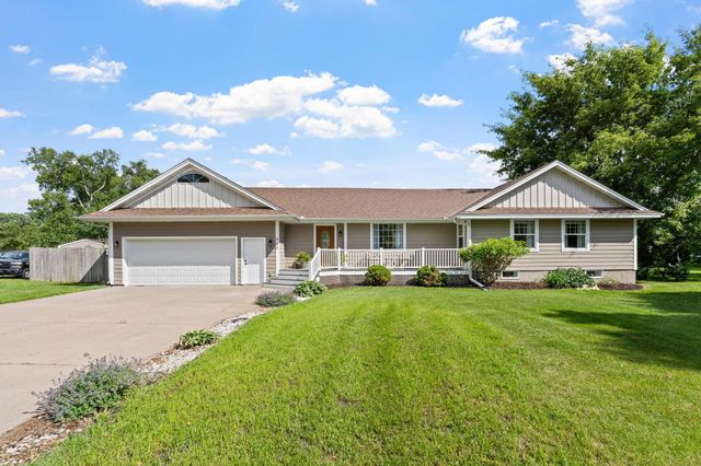 400 Decatur Avenue N, Golden Valley, MN 55427