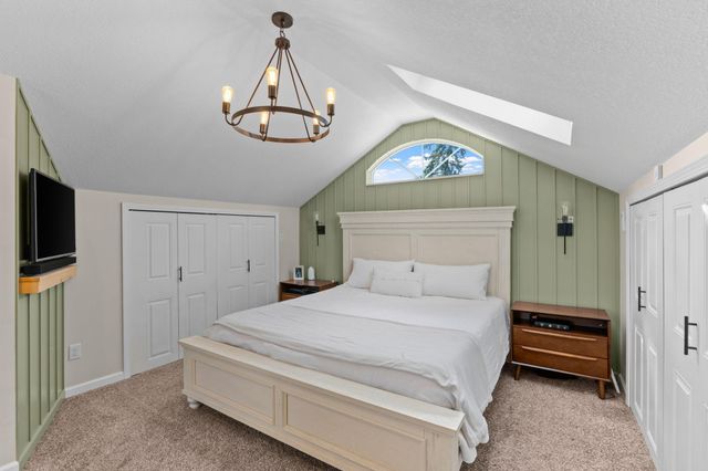 400 Decatur Avenue N, Golden Valley, MN 55427