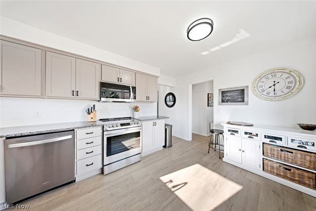 23904 Lake Road, Bay Village, OH 44140