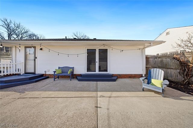 23904 Lake Road, Bay Village, OH 44140