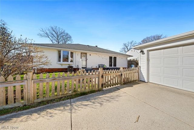 23904 Lake Road, Bay Village, OH 44140