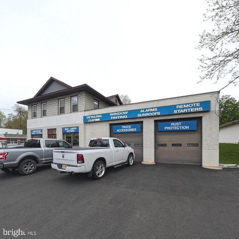 158 S WHITE HORSE PIKE, Audubon, NJ 08106