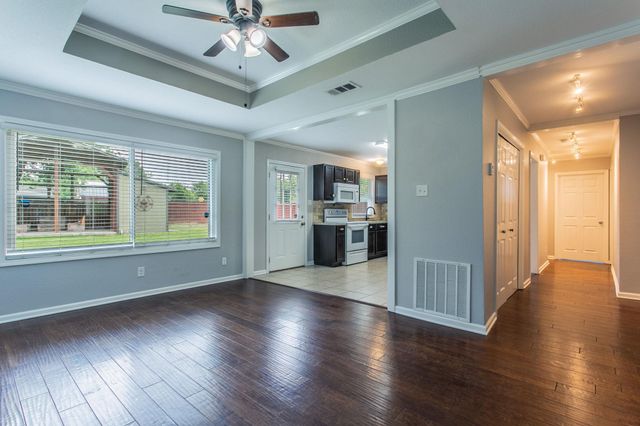 102 Circle DR, Belton, TX 76513