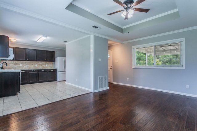 102 Circle DR, Belton, TX 76513