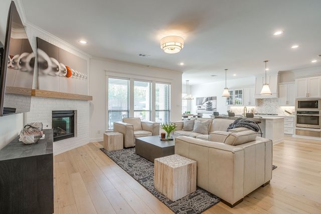 413 Kestrel Court, Aledo, TX 76008