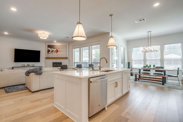 413 Kestrel Court, Aledo, TX 76008