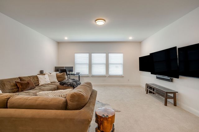 413 Kestrel Court, Aledo, TX 76008