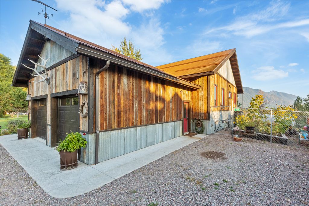 943 Frontage Road, Columbia Falls, MT 59912 photo 101