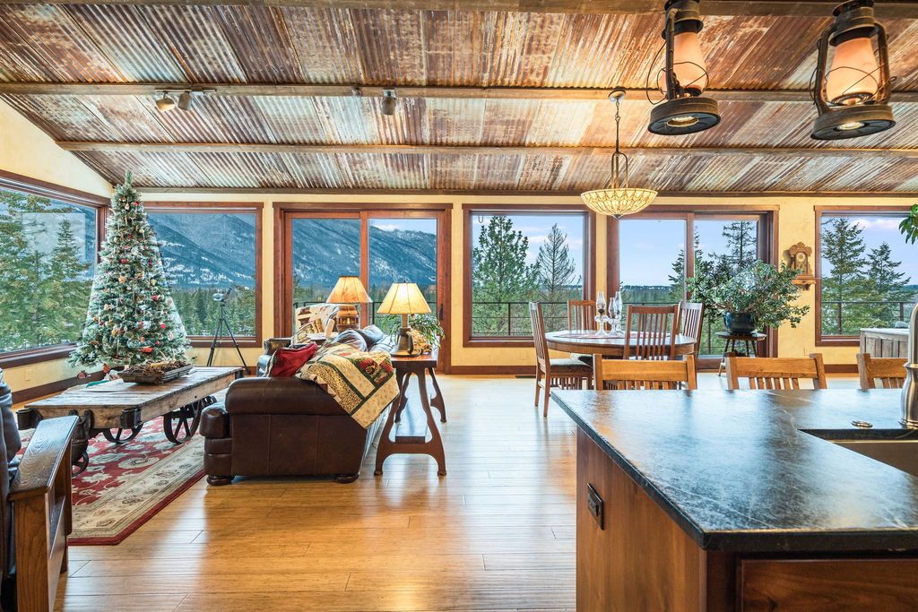 943 Frontage Road, Columbia Falls, MT 59912 photo 11