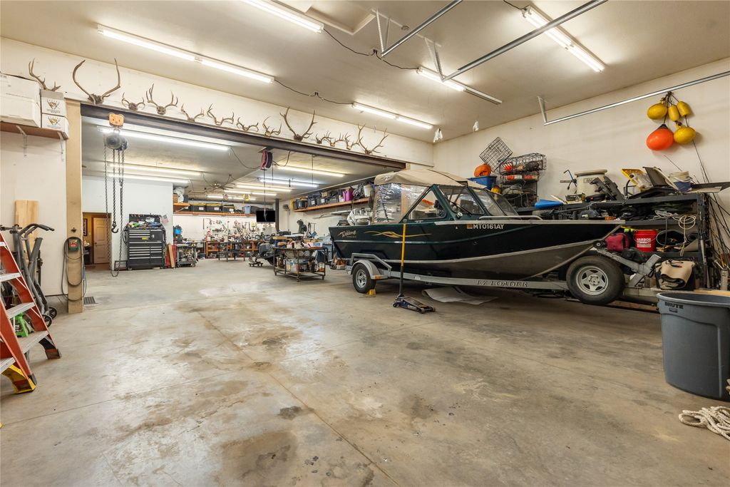 943 Frontage Road, Columbia Falls, MT 59912 photo 113