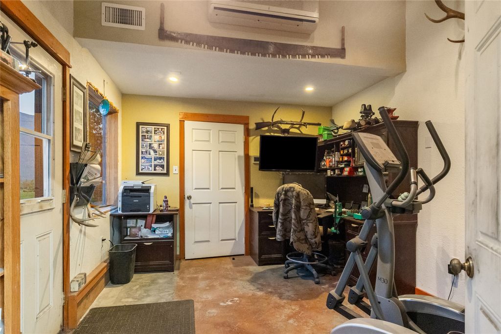 943 Frontage Road, Columbia Falls, MT 59912 photo 114