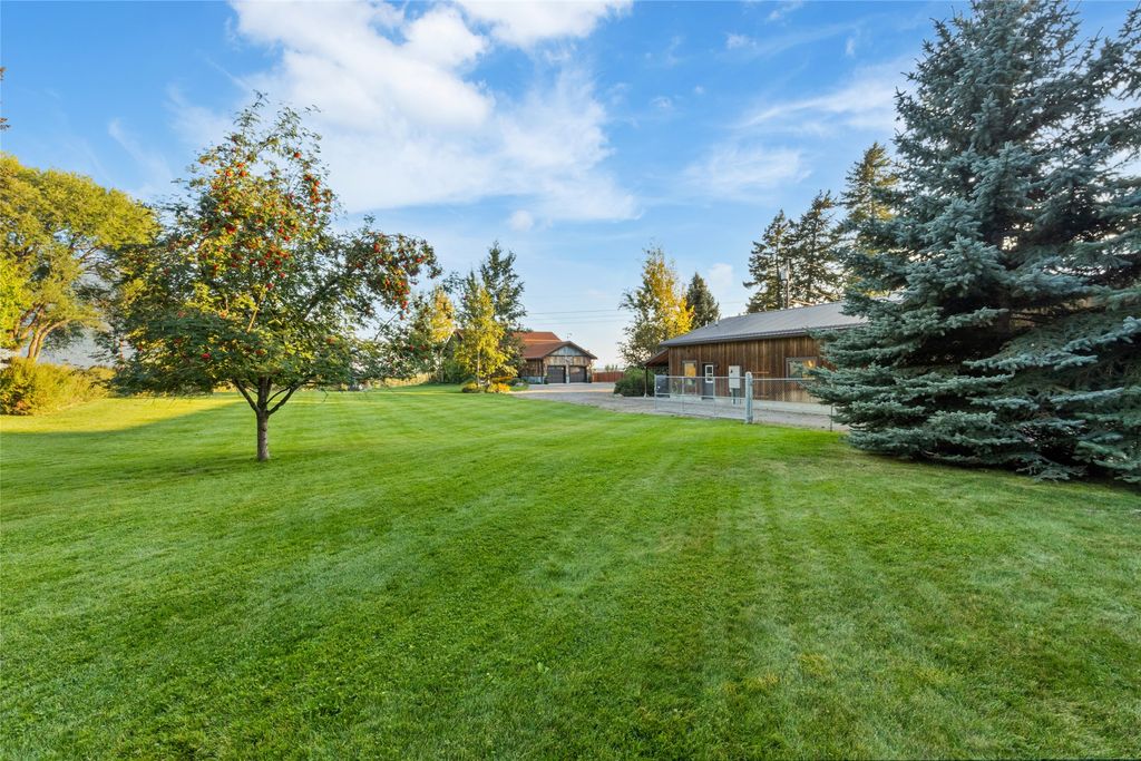 943 Frontage Road, Columbia Falls, MT 59912 photo 119