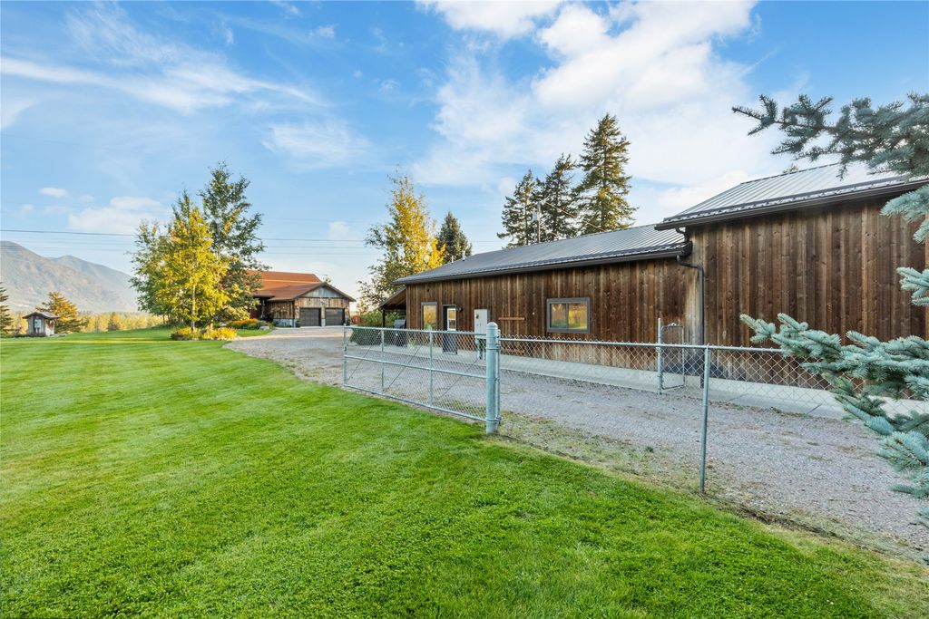 943 Frontage Road, Columbia Falls, MT 59912 photo 121