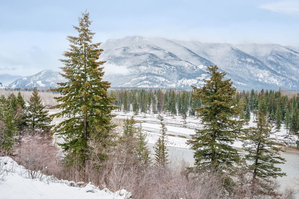 943 Frontage Road, Columbia Falls, MT 59912 photo 131