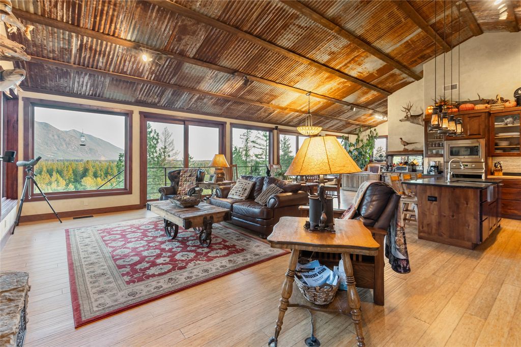 943 Frontage Road, Columbia Falls, MT 59912 photo 17