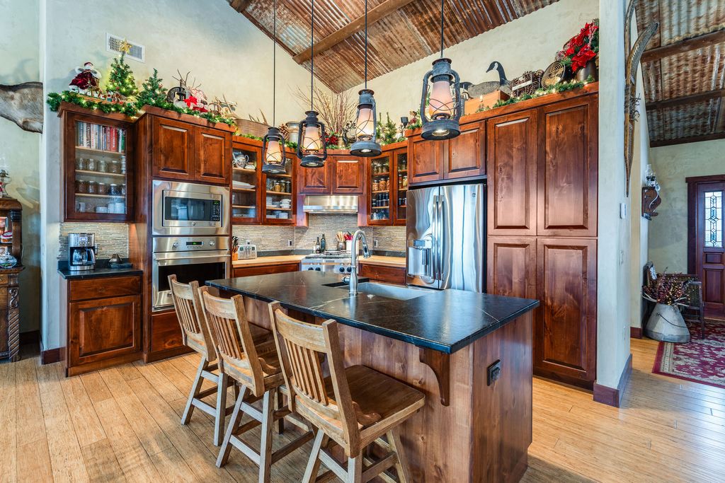 943 Frontage Road, Columbia Falls, MT 59912 photo 29