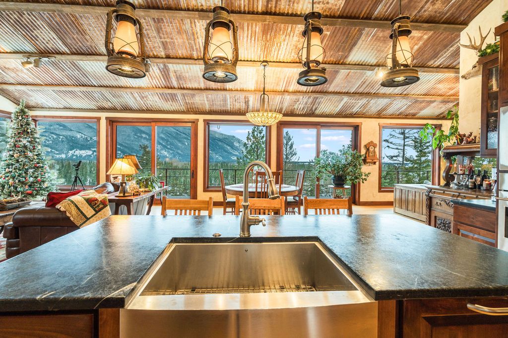 943 Frontage Road, Columbia Falls, MT 59912 photo 34