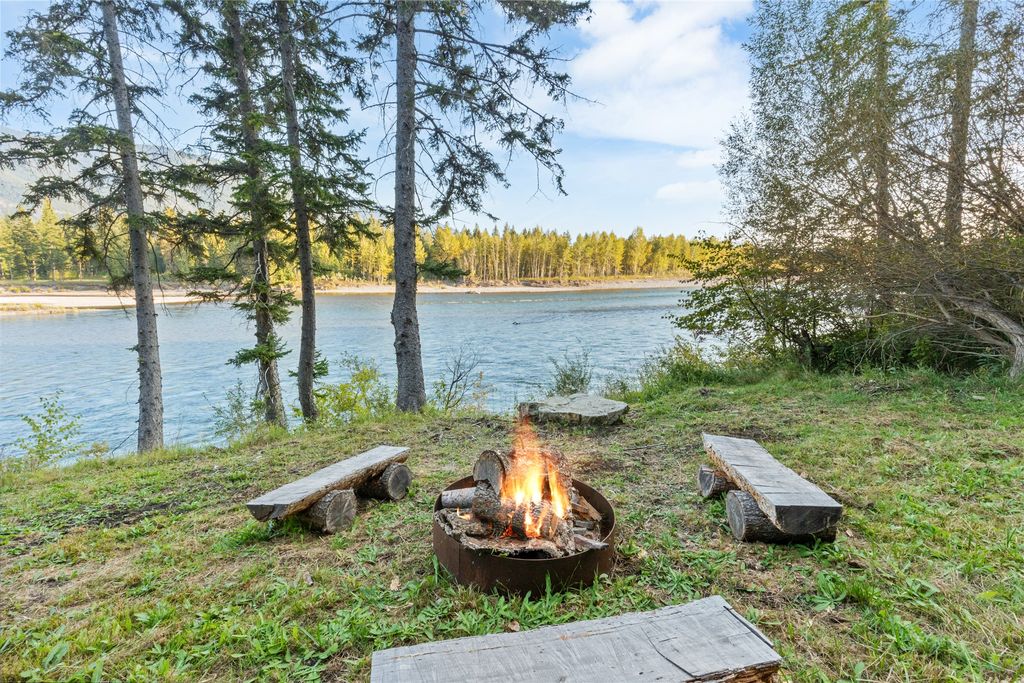 943 Frontage Road, Columbia Falls, MT 59912 photo 4