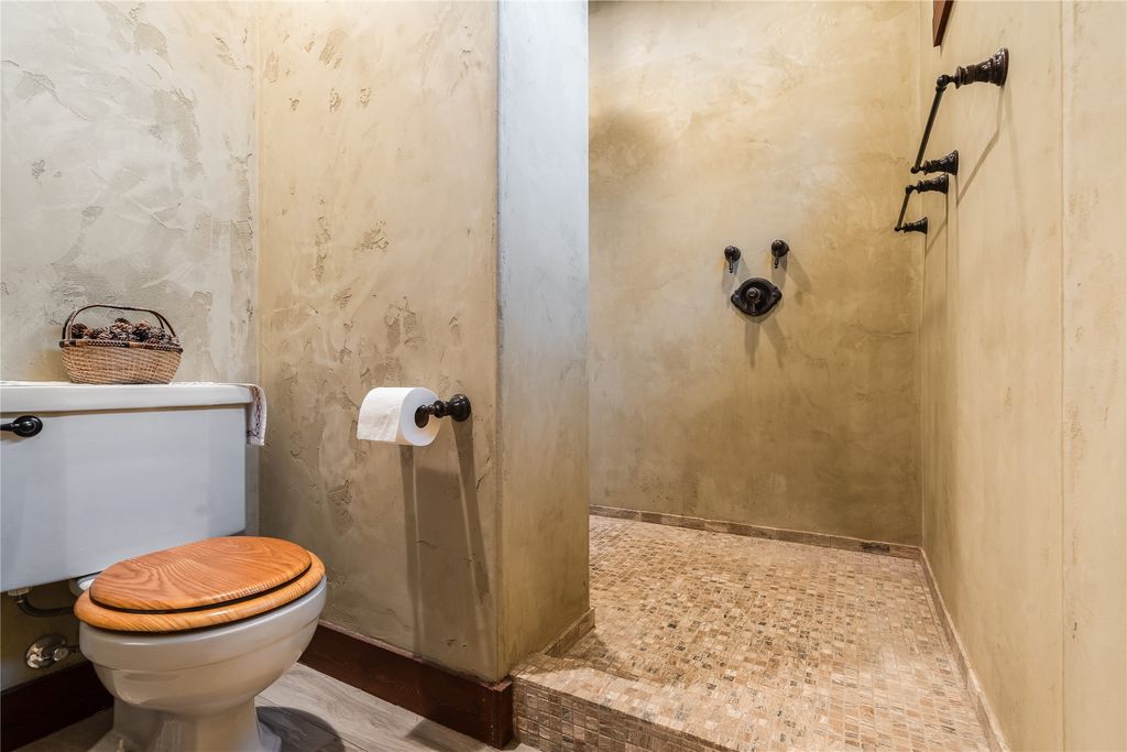 943 Frontage Road, Columbia Falls, MT 59912 photo 56