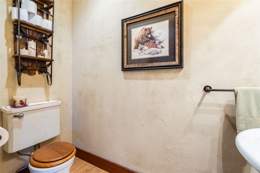 943 Frontage Road, Columbia Falls, MT 59912 photo 60