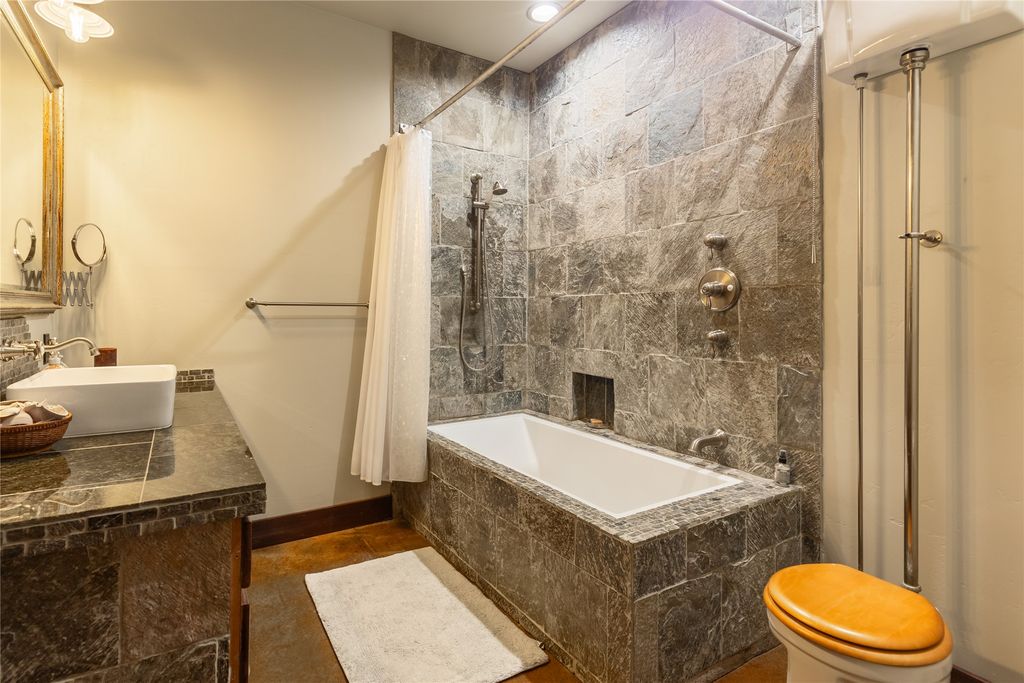 943 Frontage Road, Columbia Falls, MT 59912 photo 69