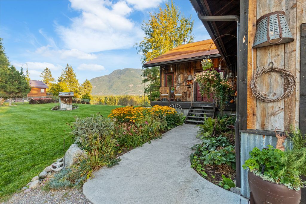 943 Frontage Road, Columbia Falls, MT 59912 photo 7