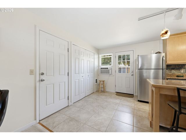 4533 LIBERTY St, Eugene, OR 97402