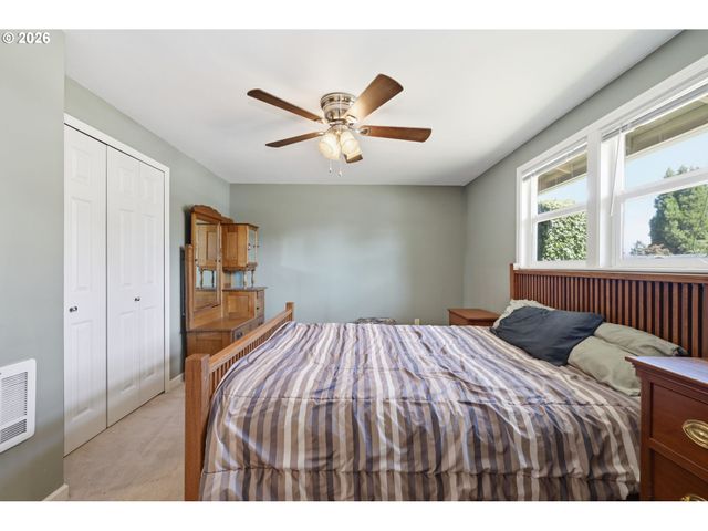 4533 LIBERTY St, Eugene, OR 97402