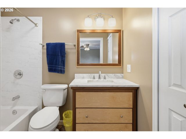 4533 LIBERTY St, Eugene, OR 97402